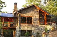 Luxury Mountain Cabin Near Asheville/Spectacular Views/Private Hiking Trails
