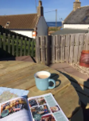 Findochty Holiday Cottage - Cosy cottage with Private Garden and Sea View