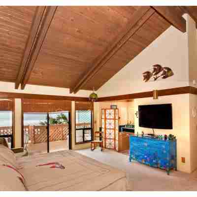 "WOW House" - Prime Panoramic Oceanfront Home Rooms