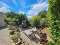 Gite la souquette between sea and mountains with swimming pool