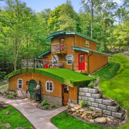 Ohiopyle Hobbit House