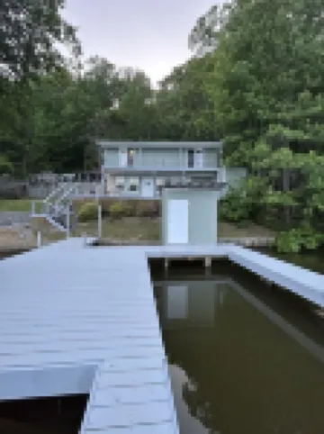 Riverfront Property Newly Renvoated The Sweet Retreat