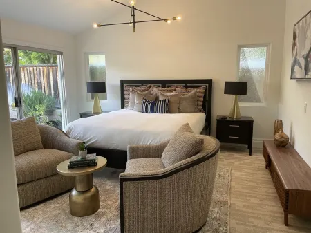 Beautiful Mid Centry light and bright remodeled home !