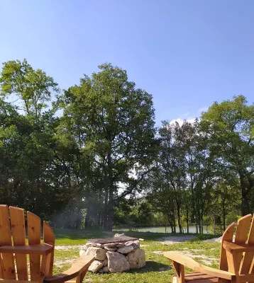 Magnificent gîte in the heart of a property overlooking the pond