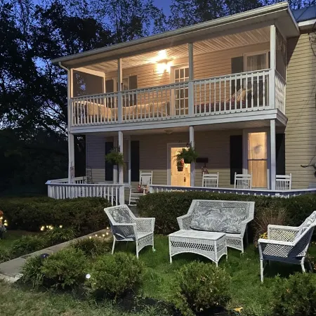 Amazing Location- Skiing Nearby, Hot Tub, TV & Huge Deck! Country Charm Inside!