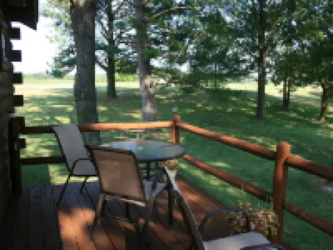 Rest, Relax and Renew. Our log cabin experience awaits your arrival. Hotels in Stokes