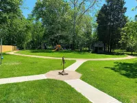 BACKYARD WANDERLAND - Near ARK & Creation Museum - perfect for big families!