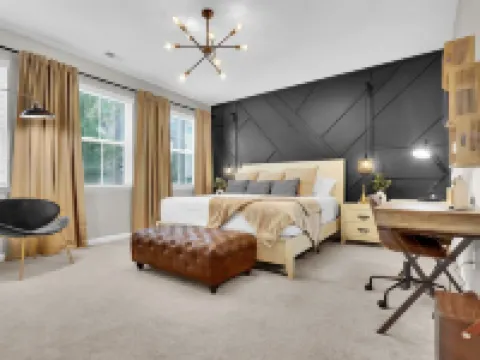 Modern 2Br Townhome  King Beds Near Mall GA Hotels in Buford