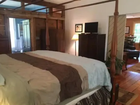 1831 House in Historic Old Towne Petersburg, VA