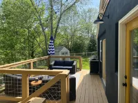 Creekside Cottage w/ Hot Tub near Asheville, Pet-Friendly