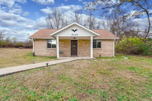 Tranquil Country Escape Near Downtown Nashville. Private & Pet-Friendly!