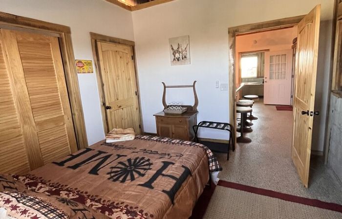 Countryside Inn, Located 9 mi. from the Ark Encounter-Fire pit and Barn games🐮🐮