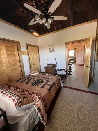 Countryside Inn, Located 9 mi. from the Ark Encounter-Fire pit and Barn games🐮🐮