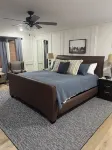 Cozy 2-bedroom house with AC and WiFi in charming Glasgow.