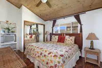 Amazing Views in this 2 Bedrooms/2.5 Baths Condo