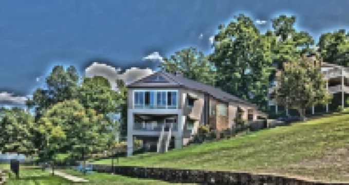 Modern Serene Lake house -Panoramic View of Main Channel Hôtels à : 