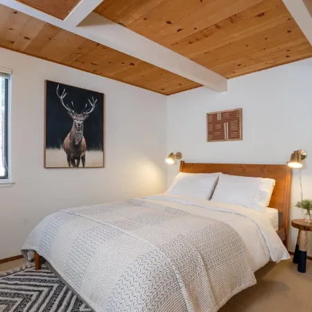 Luxe Tahoe Cabin - Midcentury Modern CLOSE to Lake, Palisades, Edge of Forest