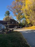 Charming Carriage house apartment in prime  location + Free Parking
