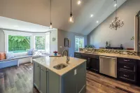 Great home for couples!!