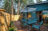 Westside Bend: Walk to Eateries & Downtown! Hotels near City Thrift