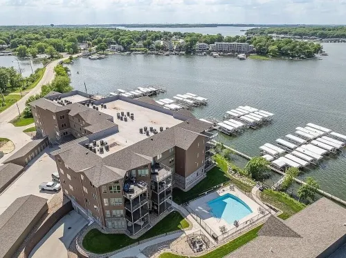 Luxury Lakefront Condo at Bridges Bay Stillwater Building! - 4-Star