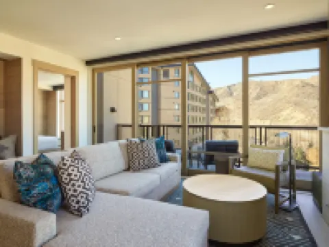 斯諾馬斯總督酒店 皮特金縣酒店