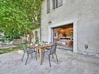 La Maison de Campagne , in Provence Gîte with swimming pool and bicycles Hotels in Beaucaire