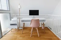 HELLOFLATS: Luxury Penthouse / Balcony / Parking / Center / Therme / MUC Airport