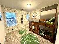 4-Bedroomed Oasis near The Woodlands Hotels near Tuesday Morning