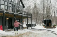 Safety Certified Luxury Private, Dog-Friendly New Home, 3 Miles to Sunday River. Hotels near Sunday River Resort