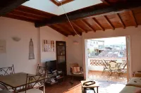 Located in Old Antibes, 2 Steps from Shops, Sleeps 2 to 3 - Condos