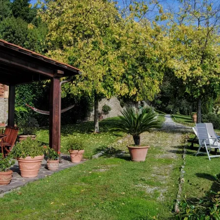 Country Villa - exclusive panorama - excellent location for Pistoia, Florence and Lucca