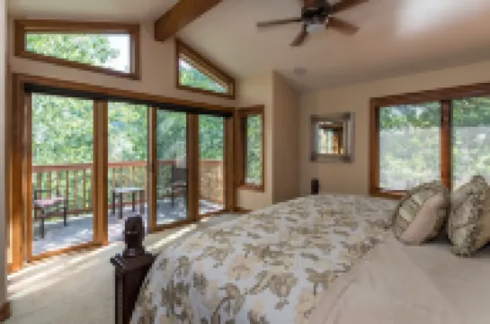 Private Hot tub/Fire Table on Large Deck overlooking Eagle River! Fly-fishing!