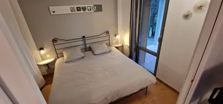 Appartement AU Domaine DU Golf DE L'isle SUR LA Sorgue Отели в г. Соман-де-Воклюз