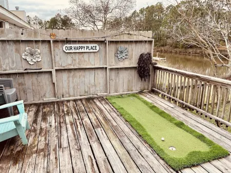 Waterfront Home W/ Boat Dock, Kayaks, Fishing poles and More!!