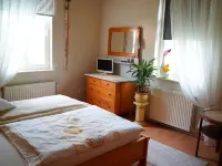 small oasis in Radebeul (for 4 persons) Hotels in Radebeul