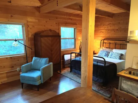 The Sweetest Little Cabin