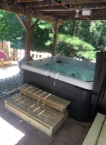 Beautiful, quaint lake community home. Hotels in Vernon