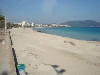 MODERN SEA VIEW APARTMENT DIRECTLY ON THE BEACH