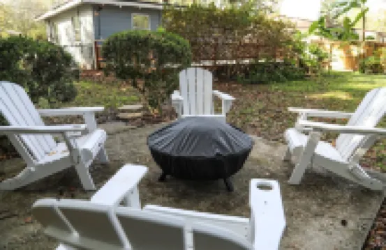 Modern City Haven with Expansive Back Deck and Yard – Sleeps 9 Hotels near Cummer Museum of Art & Gardens