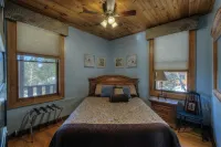 Lost Camp Lodge just a few blocks from Terry Peak