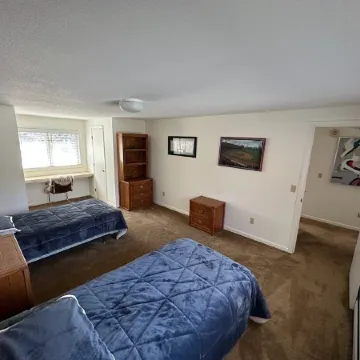 Perfectly Located Townhouse 4 Bedrooms, 2.5 Baths in the Heart of Stowe Vermont