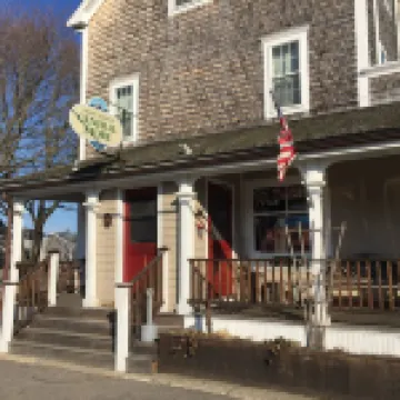 Green Harbor  Three bedroom home.