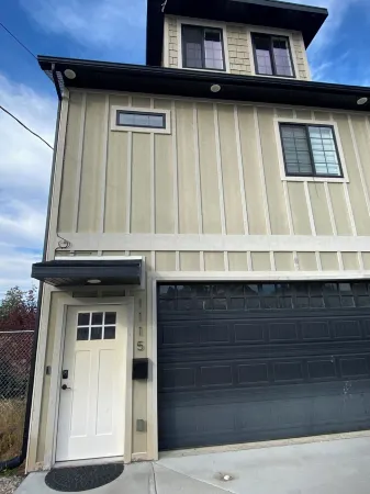 Located in Downtown Evanston, Walking distance to food, shops, and Train Depot. Отели в г. Эванстон