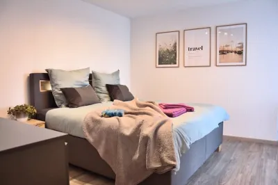 Beautiful, modern apartment by the lake, relax, let go & unwind Hotels near Strand- und Hallenbad Aquastaad