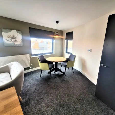 Friary House Serviced Apartments by Roomsbooked - 24Hr Reception