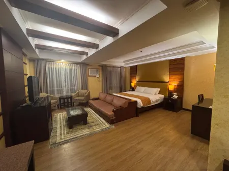 MO2 Westown Hotel - Mandalagan