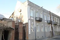 History of Tbilisi - con vistas a la montaña