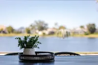 Waterview! 5 Bedrooms! 10 minutes to Fort Myers Beach!