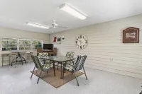 Unique Waterfront Retreat in Homosassa, scenic views, kayakers,boaters paradise